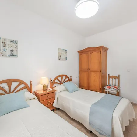 Isabel Casa Del Mar Apartment
